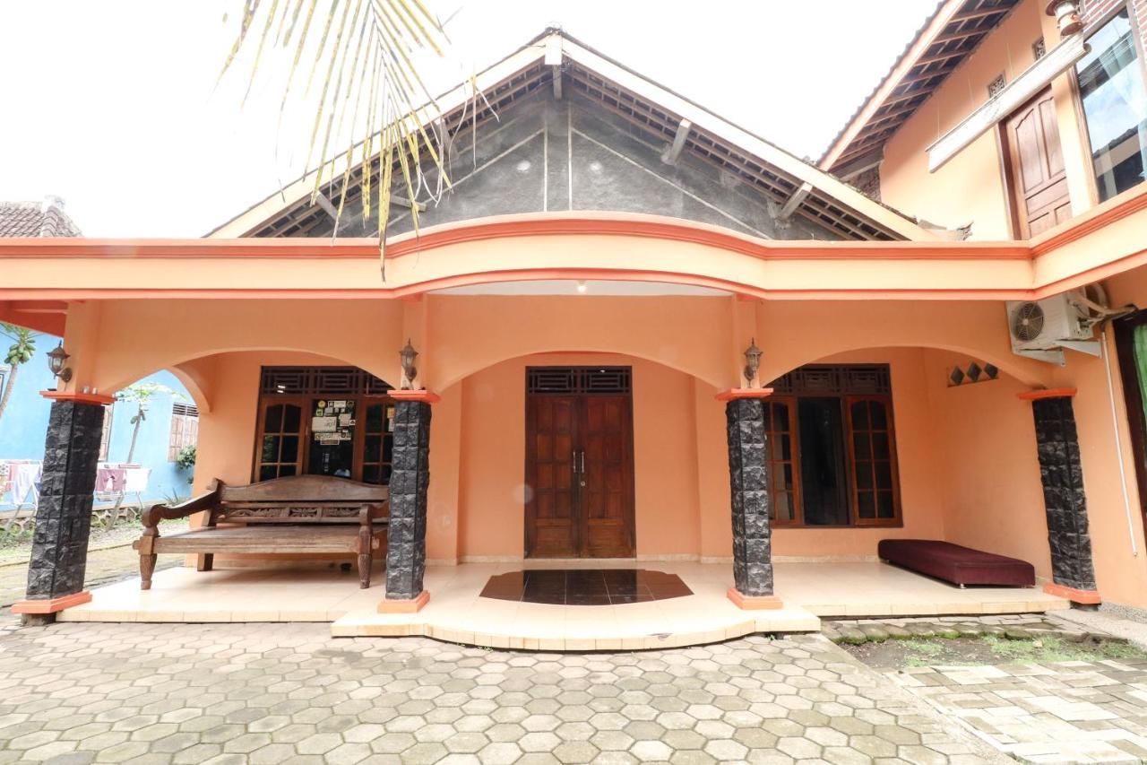 Nurudin House Magelang Exterior foto
